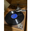 Image 6 : Victor Talking Machine Co. Phonograph  131817, In Great Condition, Incl. Cabinet w/ Records & Needle