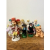 Image 1 : Collection of salt and pepper shakers, also with mini figurines. 