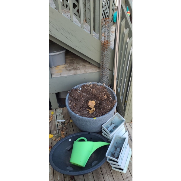 Outdoor Planters (Largest 22" Diameter, 20"T) 