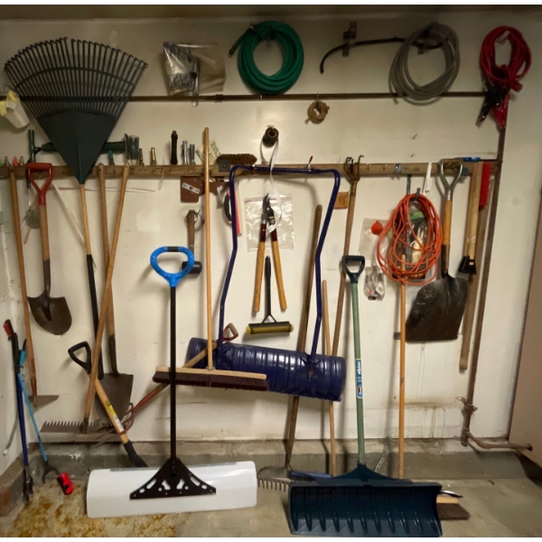All Season Home & Garden Maitenence Tools - Snow Shovels Rakes Spade Shovel & More
