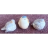 Image 4 : Decorative Lot Including Ceramic Birds, Wicker Wreath, and Glass Pitcher