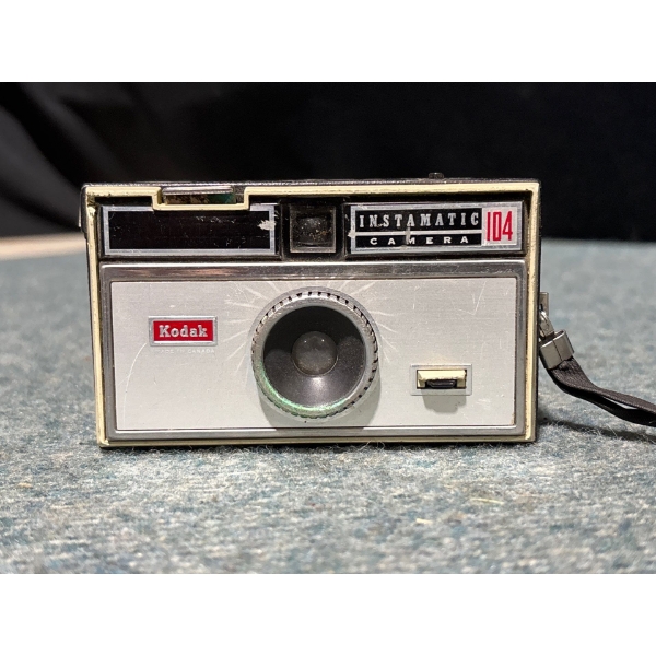  Kodak Instamatic 104 Camera