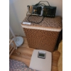 Image 2 : Bedroom and Bathroom Decor Including Floor Lamp, Small Table, and Accessories