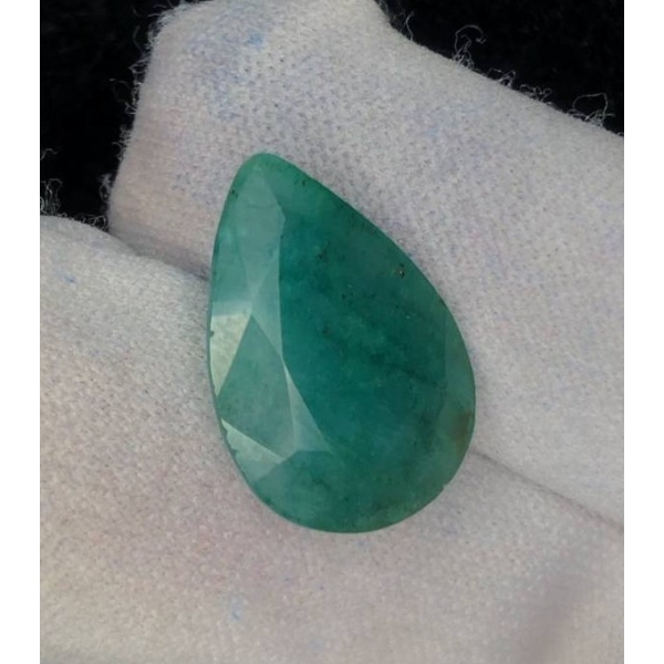 13.85 ct Certified Emerald gemstone ($13,850 Appraisal)