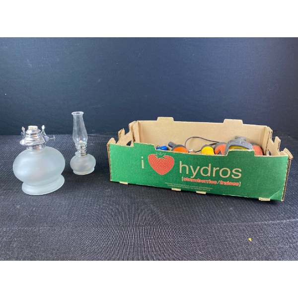 Oil Lamps, Flashlights 