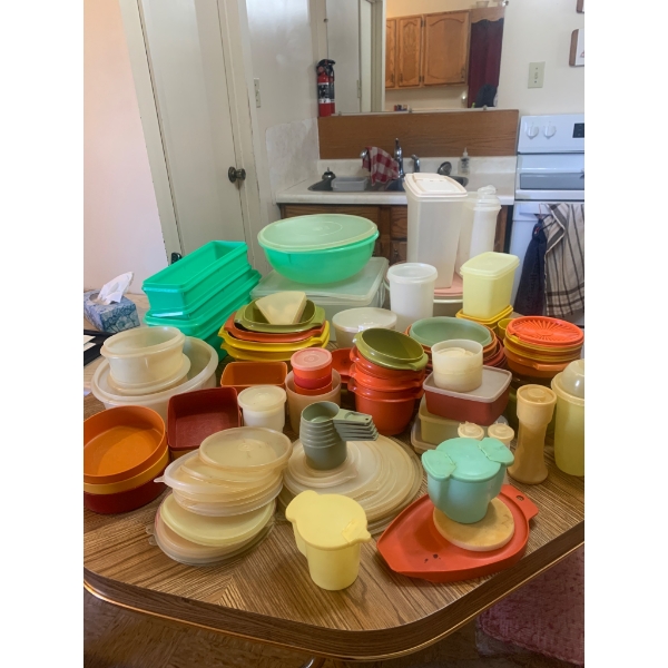 Extensive Vintage Tupperware Plastic Food Storage Containers Varied Sizes Colors