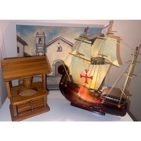 Decorative Ship Lamp 11T w/ Decor & More