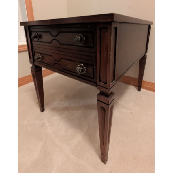 Antique Federal Style Mahogany Night Stand w/ Deep Storage Drawer 