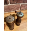 Image 3 : Lot of Mid Century Modern and Vintage Salt and Pepper Shaker/ Grinders