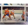 Image 5 : 6 Vintage Hockey Postcards Featuring NHL Game Scenes