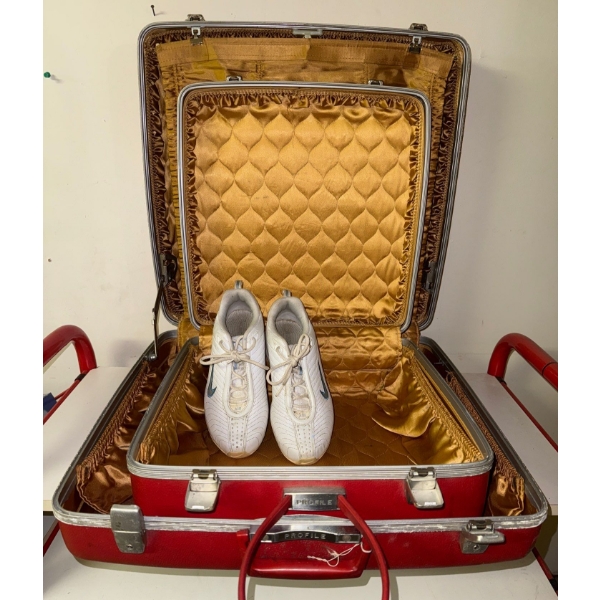 Girls Weekend Essentials - Hard Shell Luggage Set & More