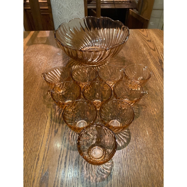 Vintage Arcoroc Rosaline Pink Swirl Glass Punch Bowl Set Made In France