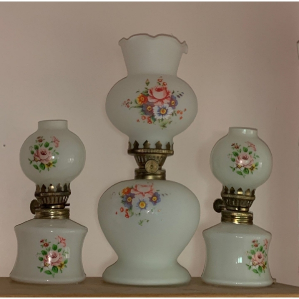 Antique Oil Lamp Trio 10T