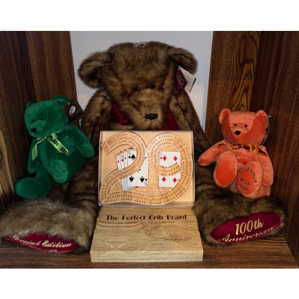 New "The Perfect Crib Board" Game w/ 3 Plush Playas 