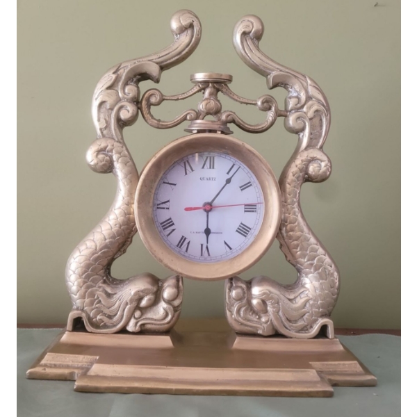 Quartz US Maritime Commission Brass Clock (Heavy; Not Ticking, Some Damage on the Side)  17T