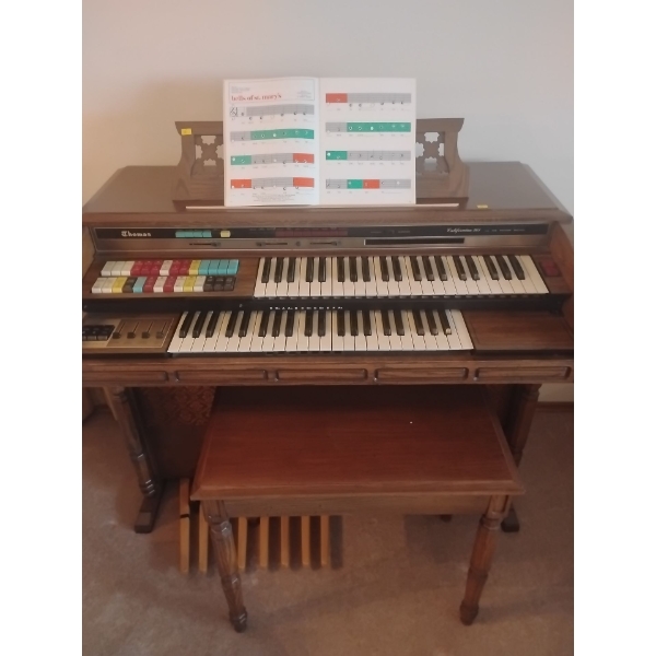 Thomas Organ (Electric); Californian 263 The Rhythm Series - 44W, 24D, 45T