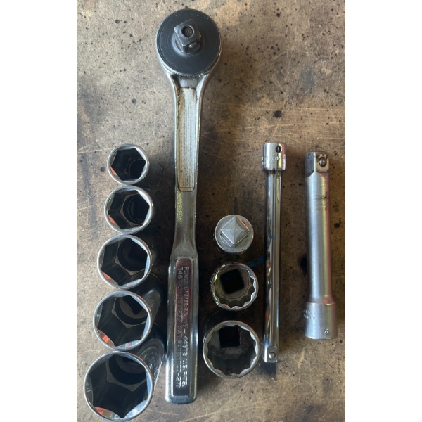 Craftsman Ratchet Set with Sockets and Accessories