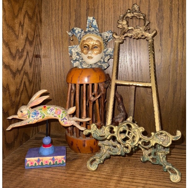 Hand Painted Heartwood Creek Rabbit Figurine w/ Brass Easel 14T & More