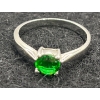 Image 2 : 18K Gold and Emerald Ring (total weight 1.8g)