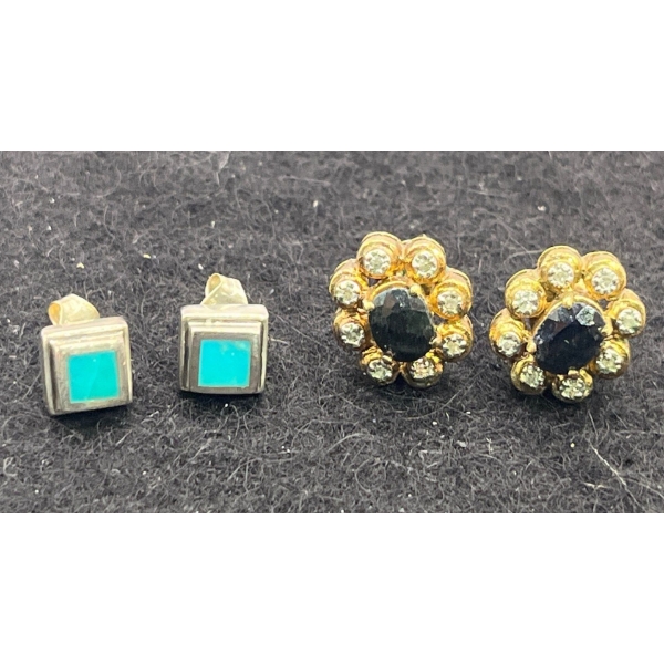 Two Pairs of Stud Earrings. 10k gold 4.76g and 925 blue earrings.