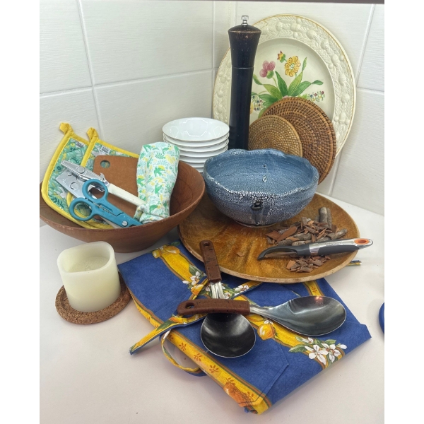 Luxury Kitchen Set - Salad Essentials Reptile Skin Pottery Bowl Burl Utensils Wood Salad Bowl & more