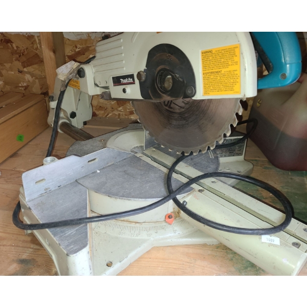 Makita Compound Mitre Saw Model LS1011