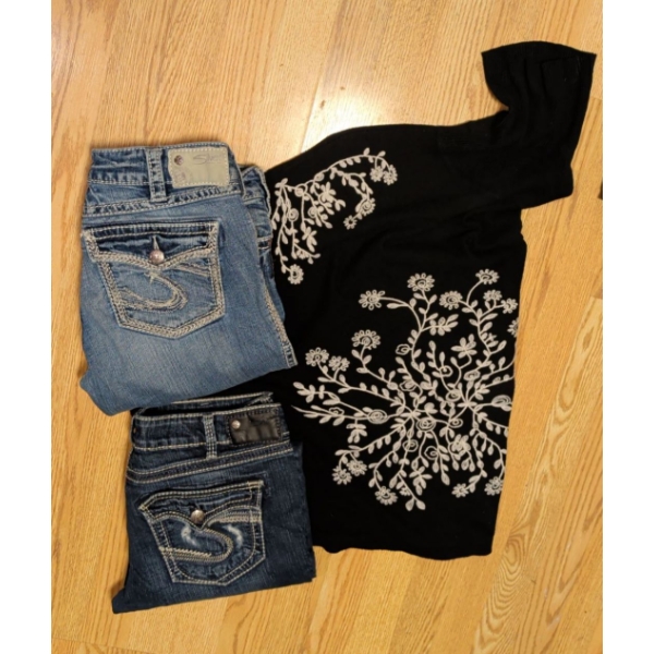 Silver Brand Ladies Denim Size 30 & 31 w/ Floral Embroidered Shawl