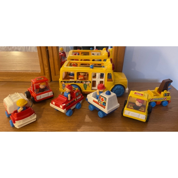 Collectable Playmates School Yard Scenario 2T