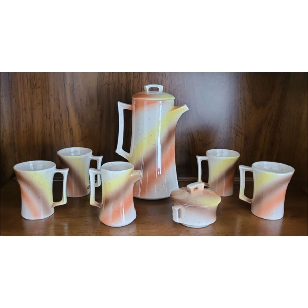 'Angeline' Cupware + Pitcher Set 