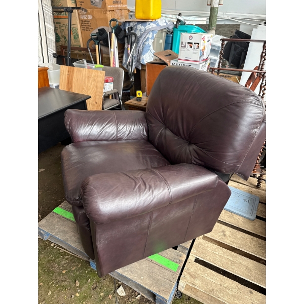 Brown Leather Recliner 40Wx52D Reclined