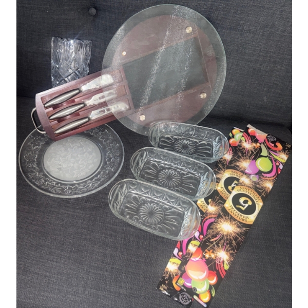 Crystal Servingware Collection Charcueterie Board w/ Hidden Knives & XL Party Sprinklers