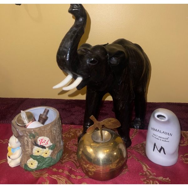 Black Elephant (Leather) Brass Apple 
