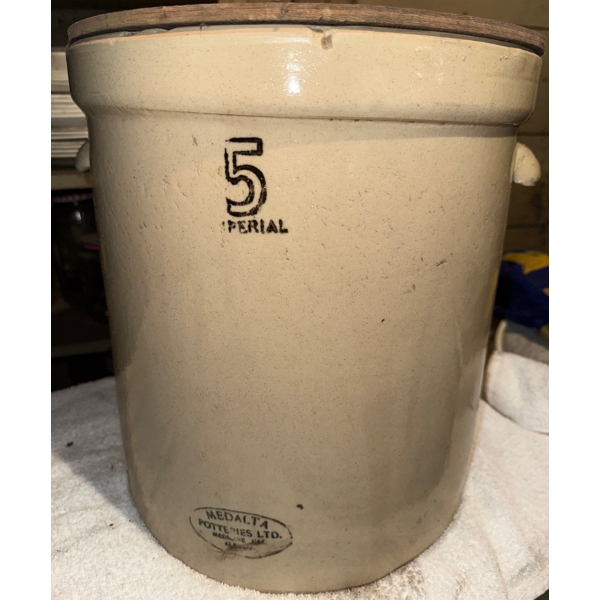 5 Imperial Gallon Stoneware Crock By Medalta Potteries in Medicine Hat, Alta