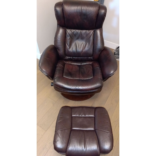 Faux Leather Swivel Chair & Ottoman (Some Wear & Tare)  35"w x 30"d x 41" tall
