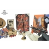 Image 4 : Show Biz Souvenirs ,Elvis Presley Portrait , James Bond , Holywood Stars 