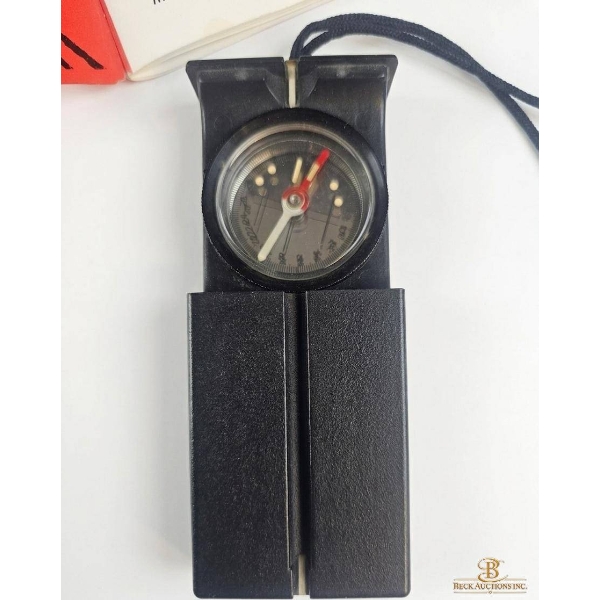 Sunto KB-14 Compass with Manual and Instructions