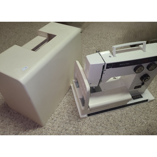 Riccar Electronic Sewing Machine Model 9800 w/ Hard Case