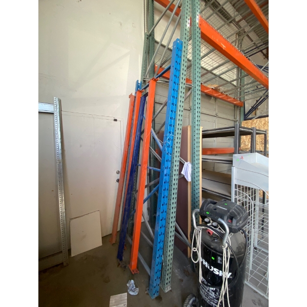 Warehouse Storage Rack Components With Mixed Colors 10ft
