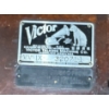 Image 2 : Victor Record Player 320711 - A Top Hinge is Broken  