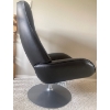 Image 6 : Mid Century Genuine Leather Swivel Chair & Foot Rest 30x33x39