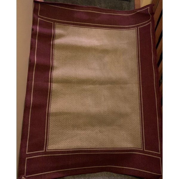 Home Miscellaneous - Curtain Rods, Red/White Rug (60x44), Beige Rug (~80x62)