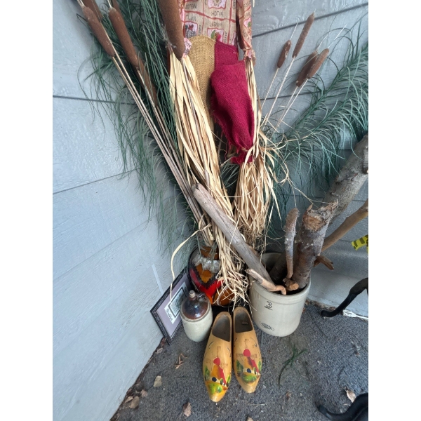 MEDALTA number three imperial crock with antique whiskey, jug, beautiful, or Nate designed ceramic p