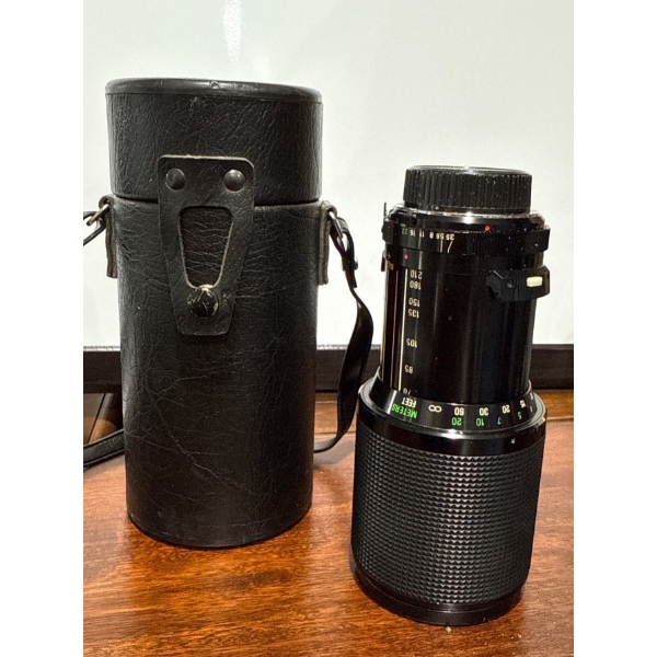 Vivitar Series  70-210MM 1:3.5 Macro Focusing Auto Zoom No. 22057165
