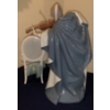 Image 4 : LLADRO Porcelain 'Jester Serenade' Sculpture (2 Pcs Detached, Needs Reattaching)  - 8W, 14D, 15T