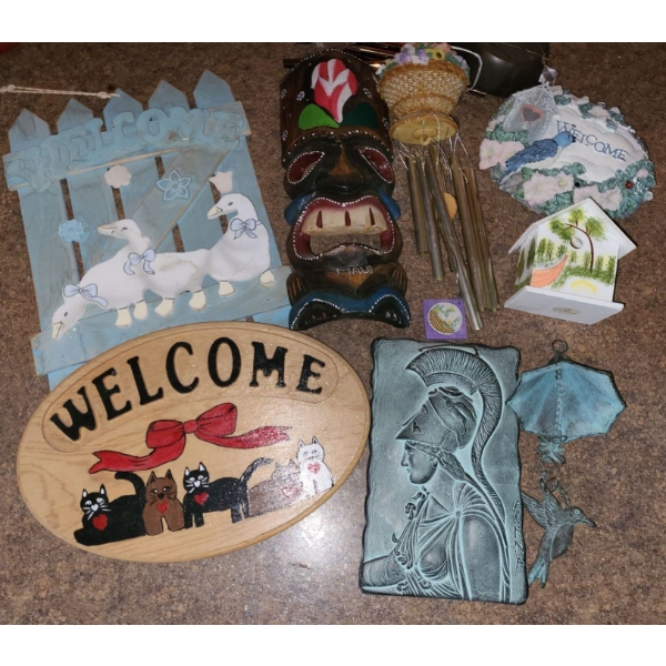 Wind Chimes and Welcome Signs 