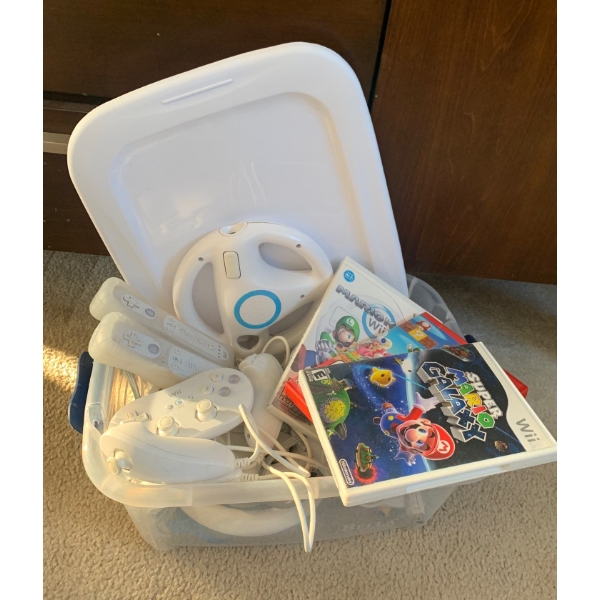 Assorted Interest WII Games (quantity 9)