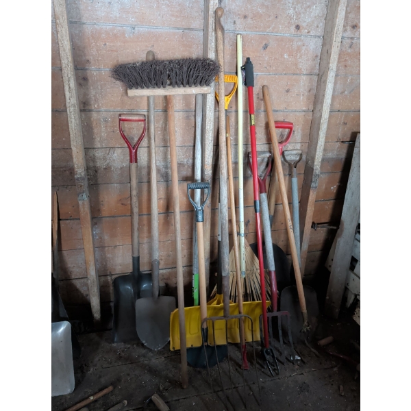 Lawn & Garden Essentials - Shovels Rake Pitch Fork Spade & More 