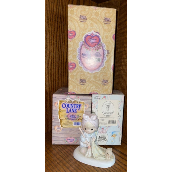 New Precious Moments Collectables - 3 Unopened Boxes + Display Character 3.5T