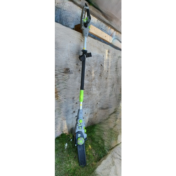Earthwise Model CVPS43010 Combo Chain and Pole Saw 