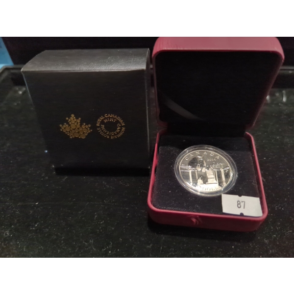 RCM 2015 50th Anniversary of the Canadian Flag Proof Silver 99.99 23.17g Coin
